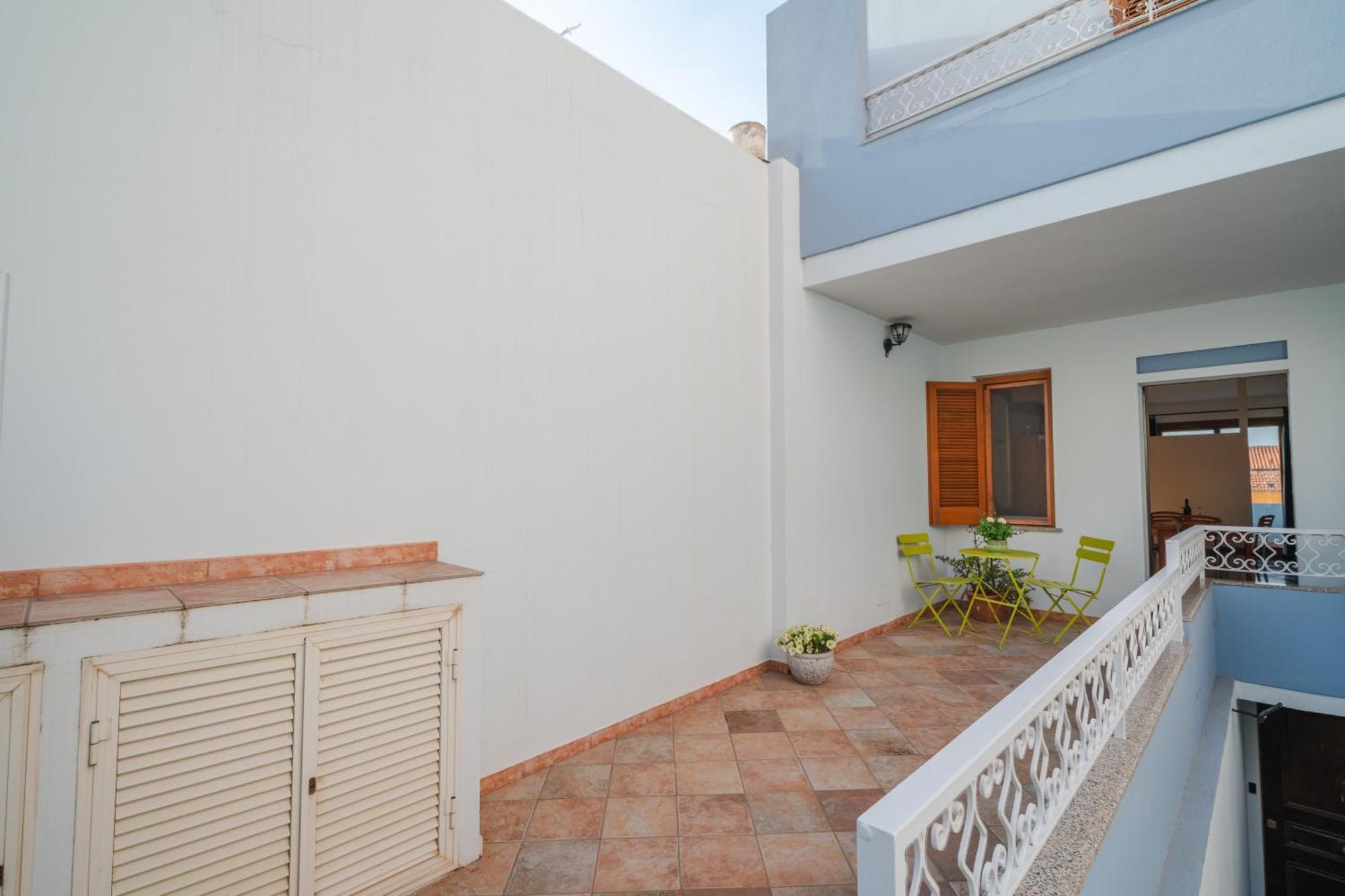 Il Faro Apartment Порто Торес Екстериор снимка