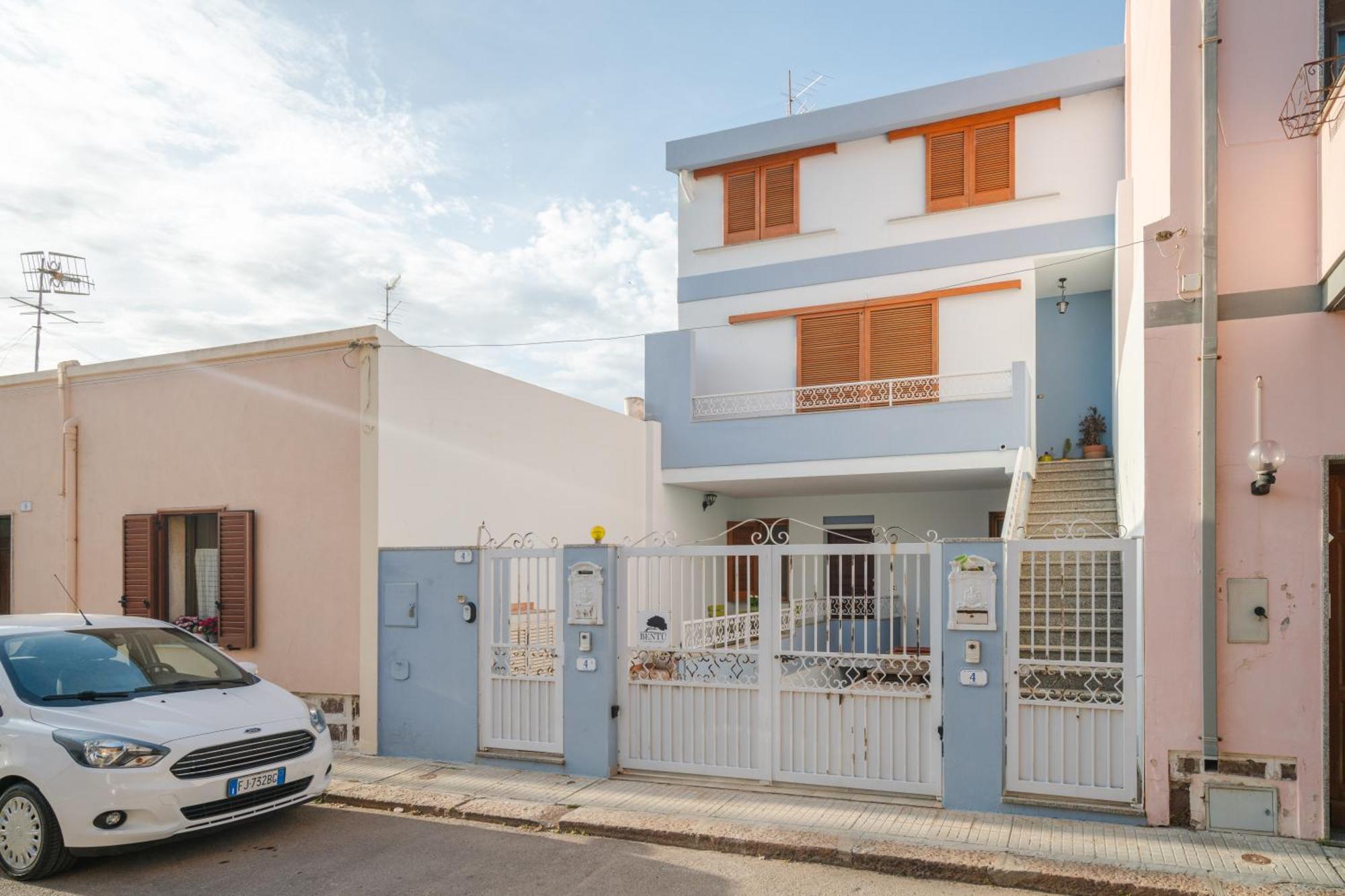 Il Faro Apartment Порто Торес Екстериор снимка