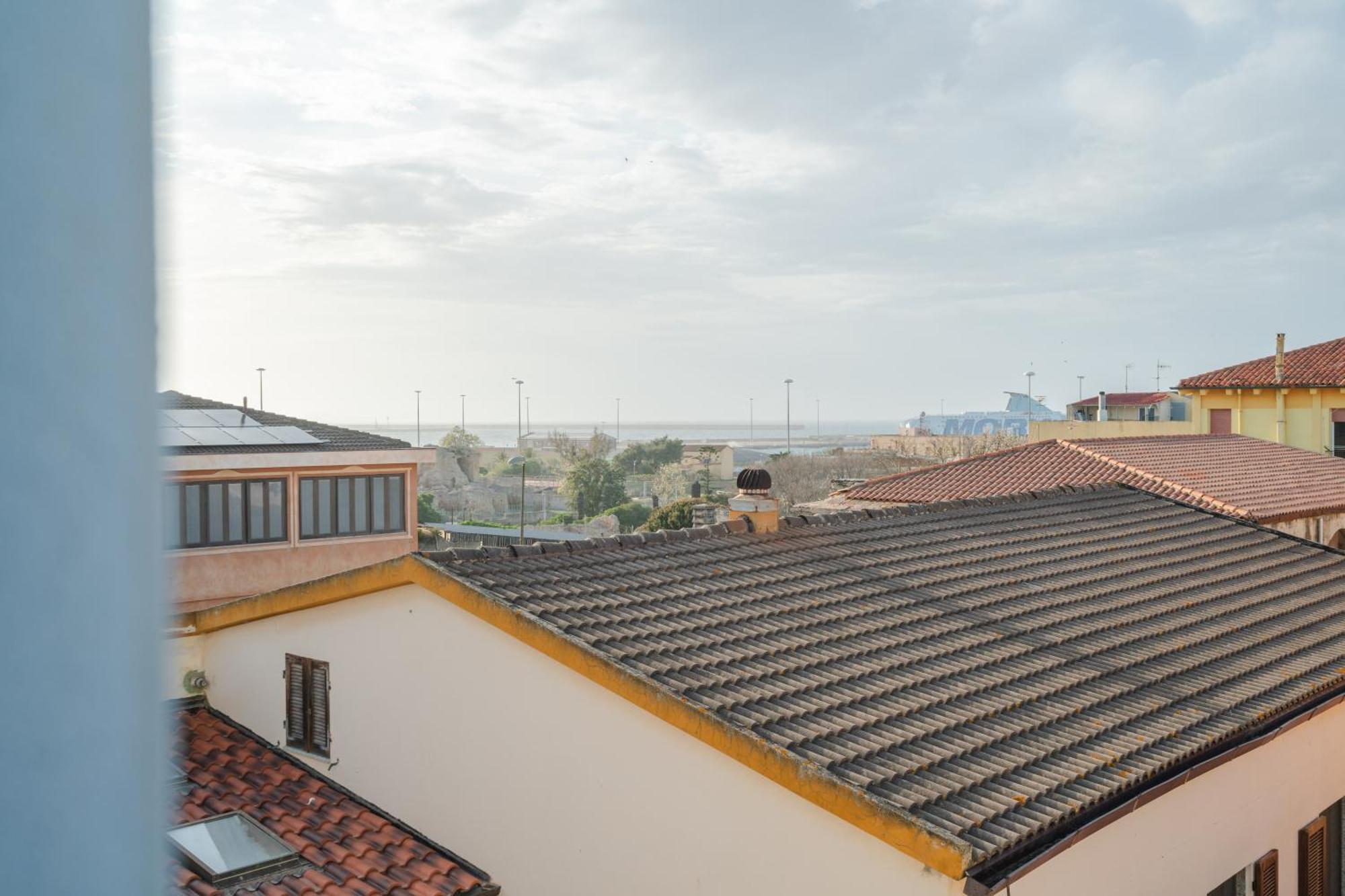 Il Faro Apartment Порто Торес Екстериор снимка